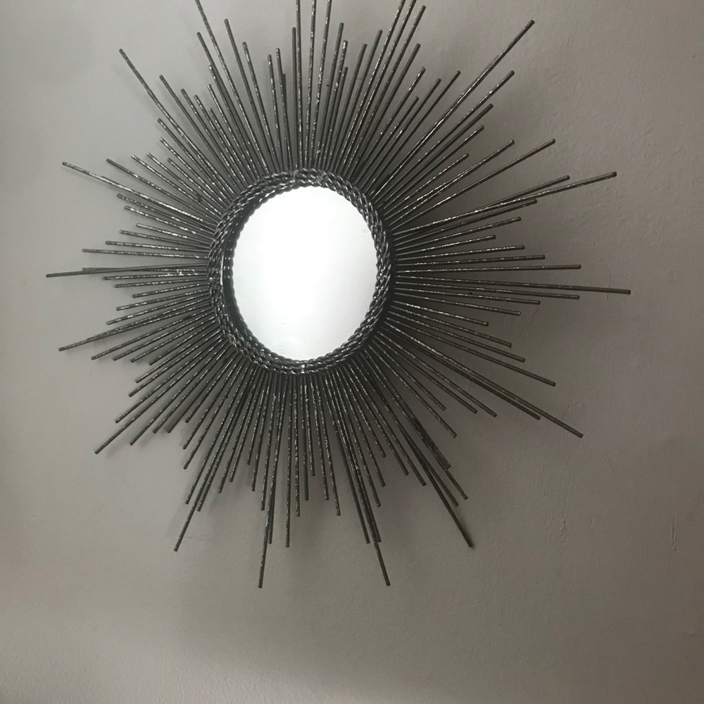 Wall mirror